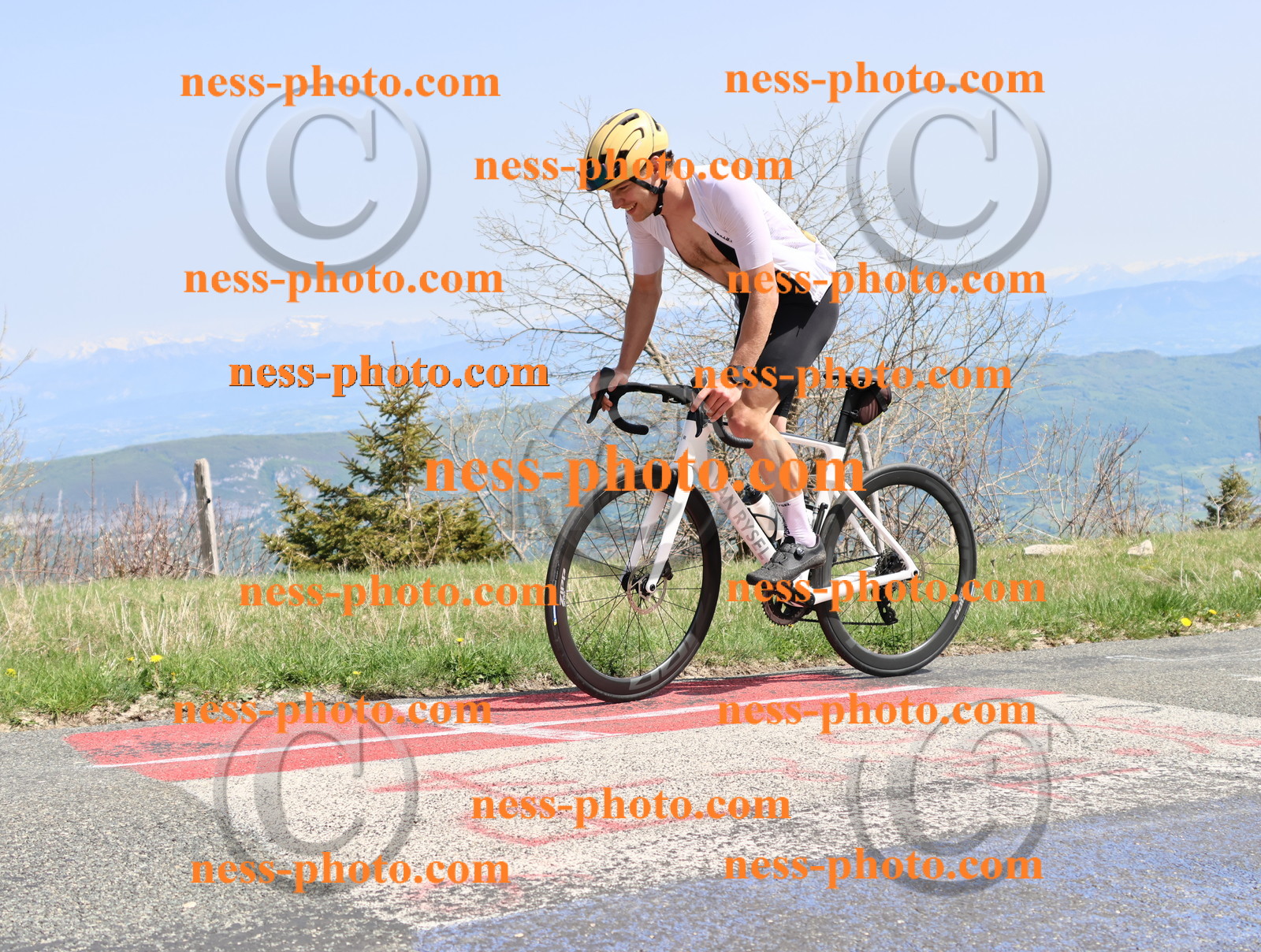 Col du Grand Colombier (956).JPG