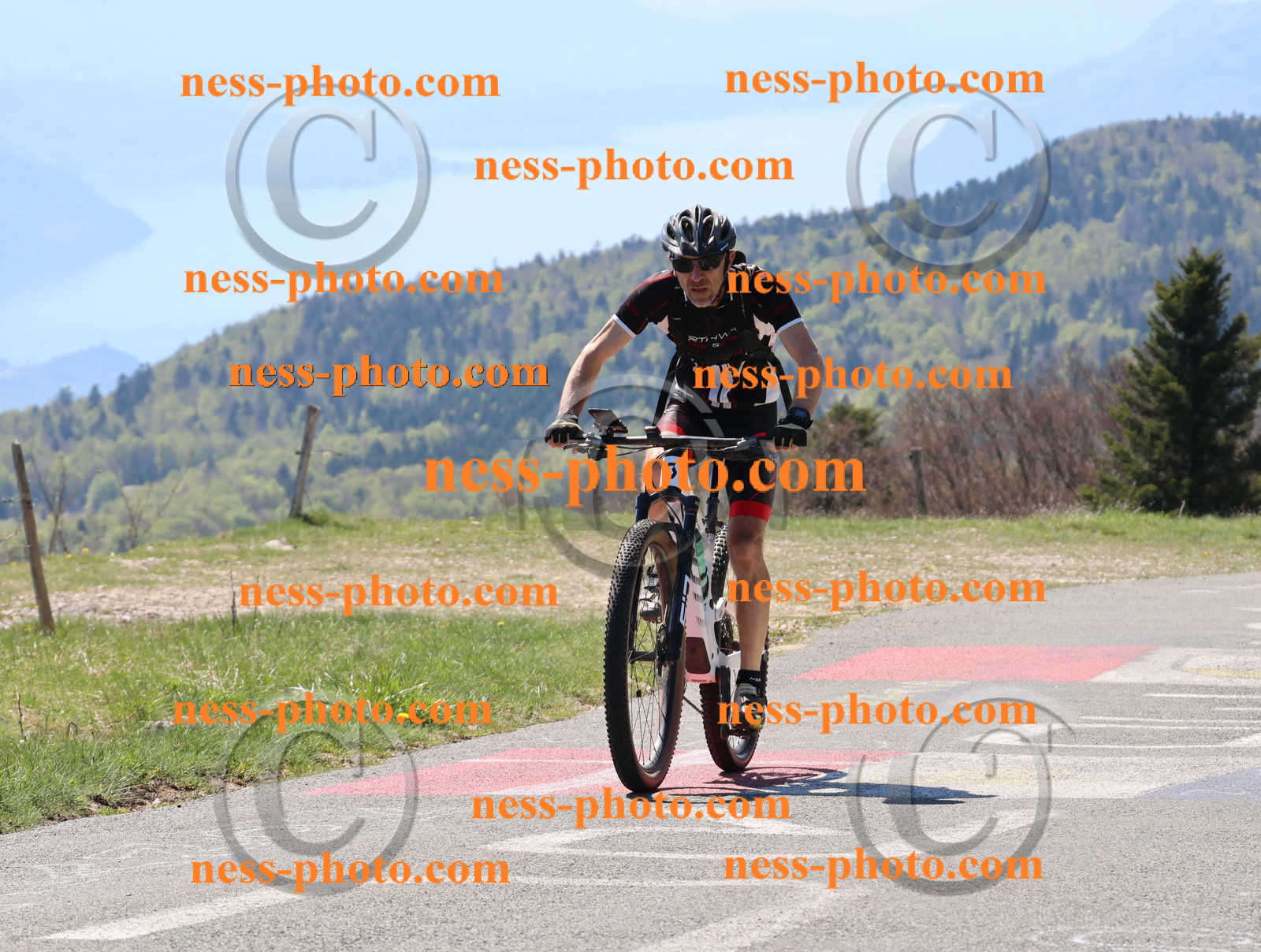 Col du Grand Colombier (190).JPG