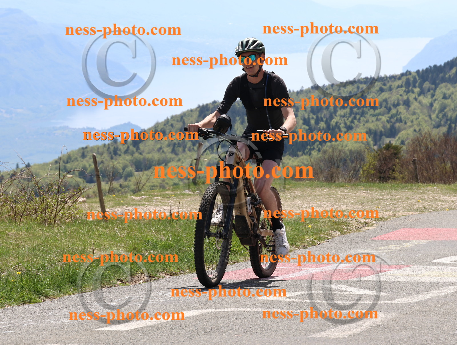 Col du Grand Colombier (449).JPG