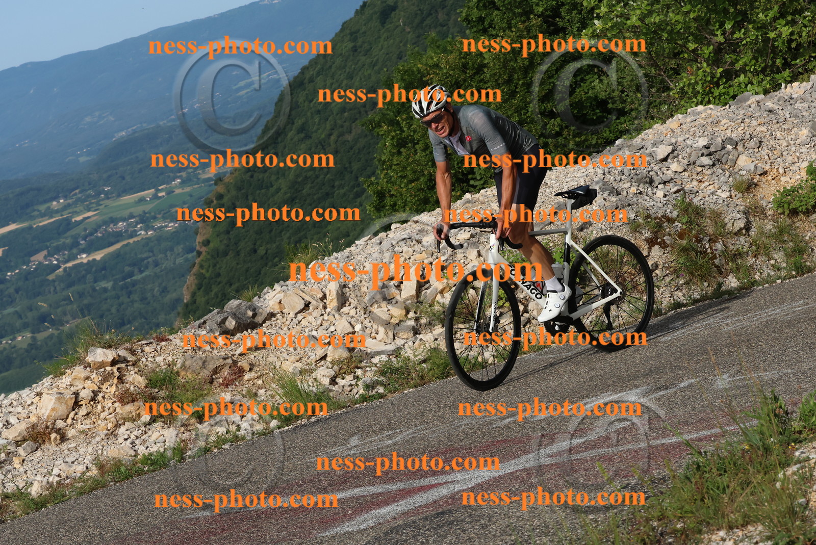 Col du Grand Colombier (13).JPG