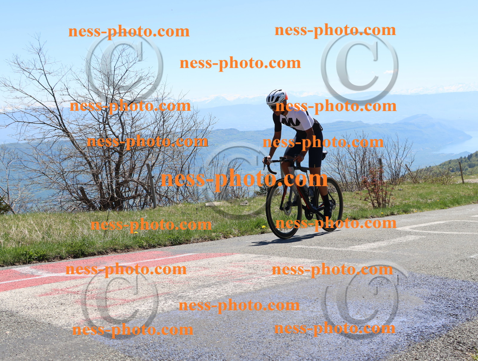 Col du Grand Colombier (416).JPG