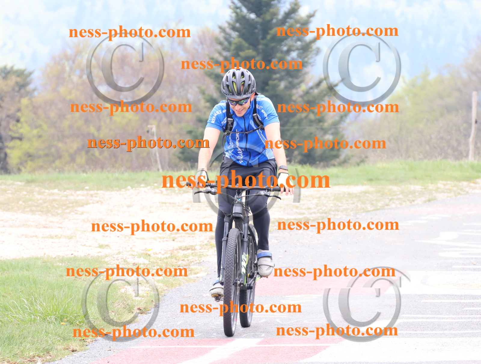 Col du Grand Colombier (296).JPG